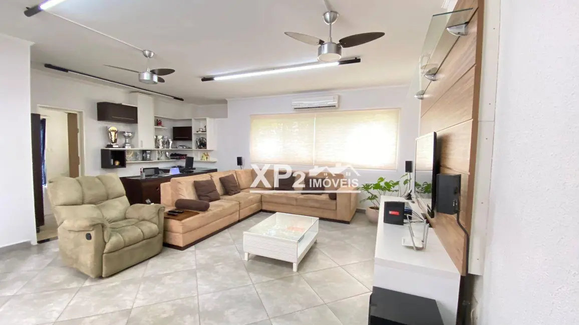 Foto 4 de Chácara com 5 quartos à venda, 1000m2 em Terras de Itaici, Indaiatuba - SP