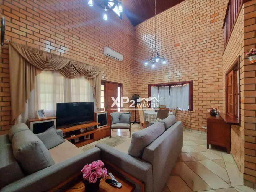 Foto 3 de Chácara com 3 quartos à venda, 1000m2 em Terras de Itaici, Indaiatuba - SP