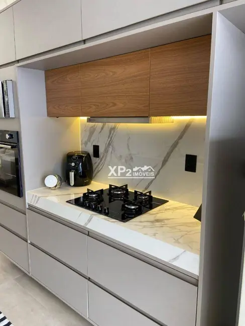 Casa de Condomínio com 3 quartos à venda, 306m2 em Jardim Hubert, Indaiatuba - SP - imagem 5 Foto 5 de Casa de Condomínio com 3 quartos à venda, 306m2 em Jardim Hubert, Indaiatuba - SP