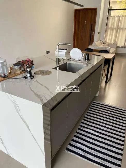Casa de Condomínio com 3 quartos à venda, 306m2 em Jardim Hubert, Indaiatuba - SP - imagem 9 Foto 9 de Casa de Condomínio com 3 quartos à venda, 306m2 em Jardim Hubert, Indaiatuba - SP