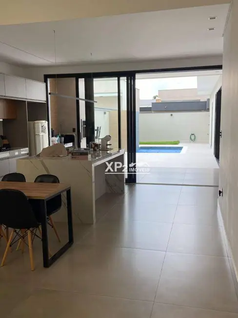 Casa de Condomínio com 3 quartos à venda, 306m2 em Jardim Hubert, Indaiatuba - SP - imagem 8 Foto 8 de Casa de Condomínio com 3 quartos à venda, 306m2 em Jardim Hubert, Indaiatuba - SP