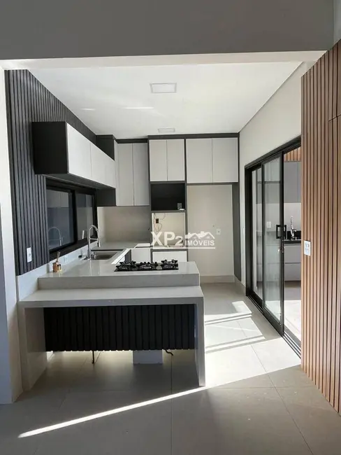 Casa de Condomínio com 3 quartos à venda, 300m2 em Indaiatuba - SP - imagem 4 Foto 4 de Casa de Condomínio com 3 quartos à venda, 300m2 em Indaiatuba - SP