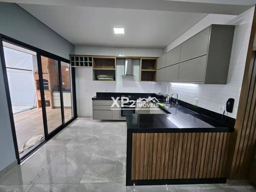 Casa de Condomínio com 3 quartos à venda, 218m2 em Jardim Mantova, Indaiatuba - SP - imagem 8 Foto 8 de Casa de Condomínio com 3 quartos à venda, 218m2 em Jardim Mantova, Indaiatuba - SP