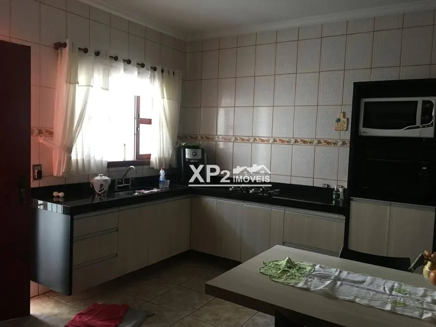 Foto 9 de Casa com 3 quartos à venda, 250m2 em Indaiatuba - SP