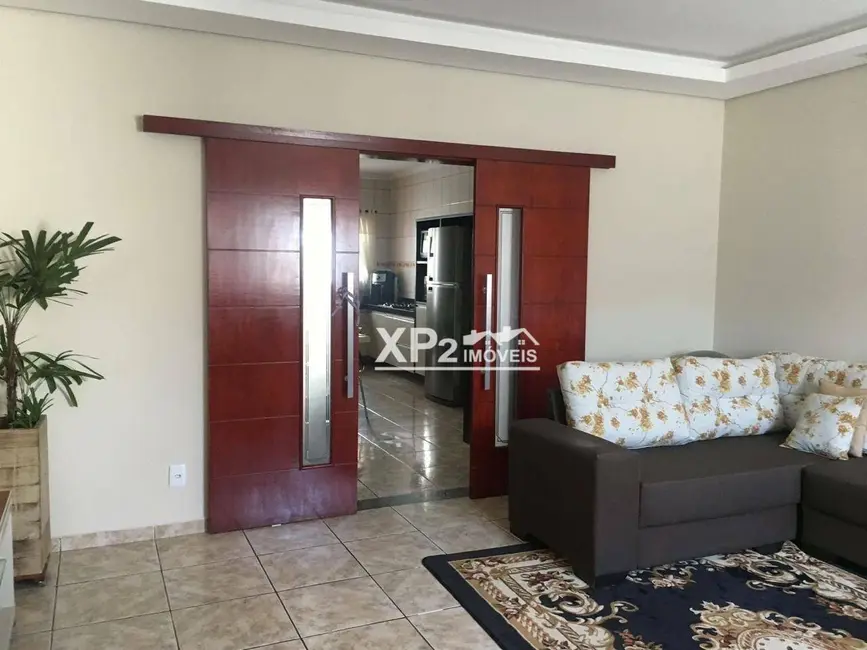 Foto 1 de Casa com 3 quartos à venda, 250m2 em Indaiatuba - SP