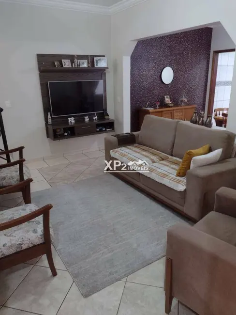 Casa com 3 quartos à venda, 166m2 em Jardim Umuarama, Indaiatuba - SP - imagem 1 Foto 1 de Casa com 3 quartos à venda, 166m2 em Jardim Umuarama, Indaiatuba - SP