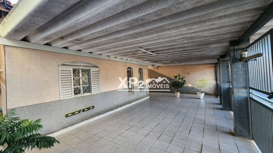 Casa com 3 quartos à venda, 250m2 em Jardim Nova Indaiá, Indaiatuba - SP - imagem 2 Foto 2 de Casa com 3 quartos à venda, 250m2 em Jardim Nova Indaiá, Indaiatuba - SP
