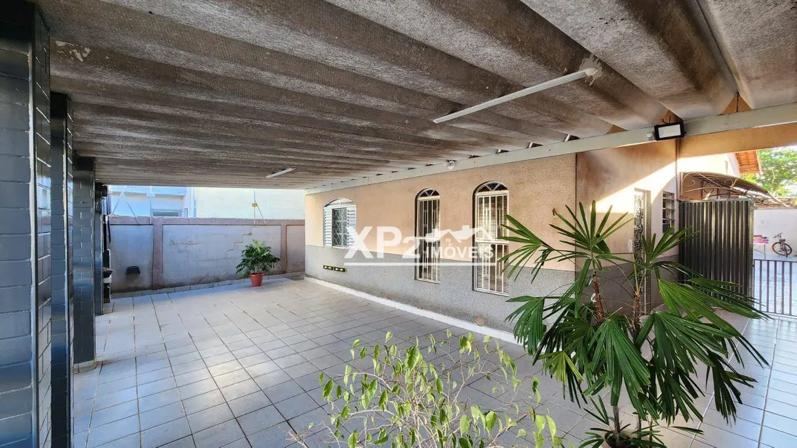Casa com 3 quartos à venda, 250m2 em Jardim Nova Indaiá, Indaiatuba - SP - imagem 1 Foto 1 de Casa com 3 quartos à venda, 250m2 em Jardim Nova Indaiá, Indaiatuba - SP