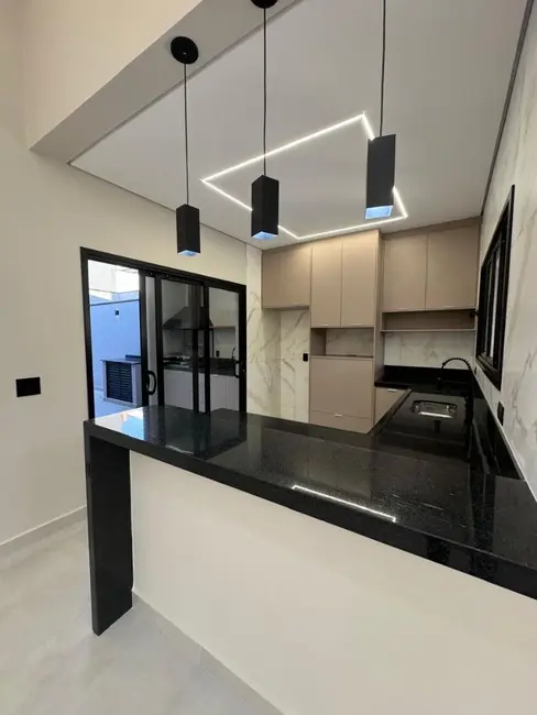 Foto 4 de Casa com 3 quartos à venda, 200m2 em Indaiatuba - SP