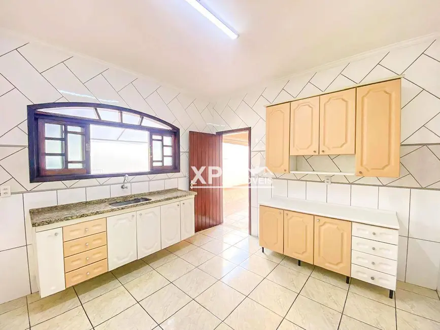 Casa com 4 quartos para alugar, 300m2 em Jardim Esplanada, Indaiatuba - SP - imagem 7 Foto 7 de Casa com 4 quartos para alugar, 300m2 em Jardim Esplanada, Indaiatuba - SP