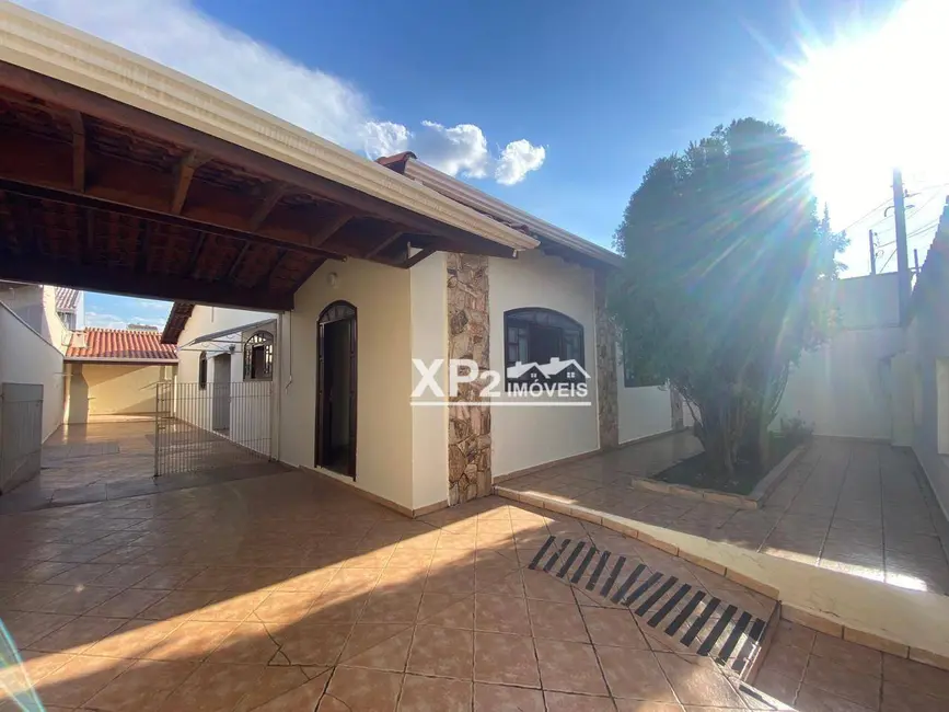 Casa com 4 quartos para alugar, 300m2 em Jardim Esplanada, Indaiatuba - SP - imagem 2 Foto 2 de Casa com 4 quartos para alugar, 300m2 em Jardim Esplanada, Indaiatuba - SP