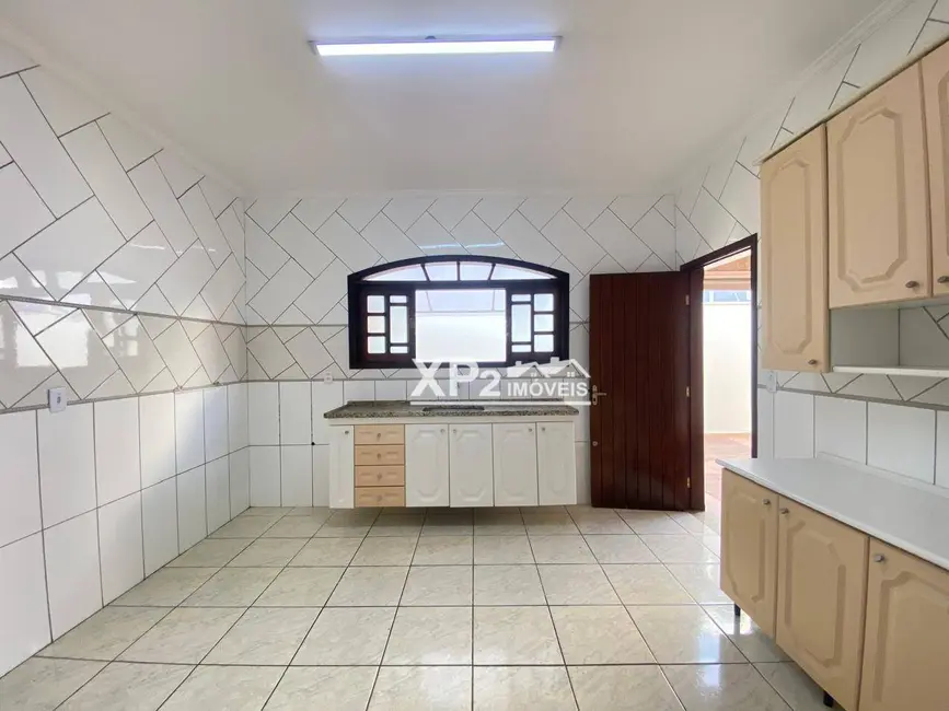 Casa com 4 quartos para alugar, 300m2 em Jardim Esplanada, Indaiatuba - SP - imagem 8 Foto 8 de Casa com 4 quartos para alugar, 300m2 em Jardim Esplanada, Indaiatuba - SP
