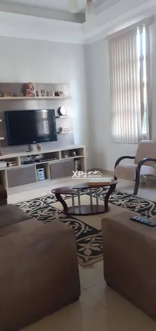 Casa de Condomínio com 3 quartos à venda, 300m2 em Vila Residencial Green Park, Indaiatuba - SP - imagem 2 Foto 2 de Casa de Condomínio com 3 quartos à venda, 300m2 em Vila Residencial Green Park, Indaiatuba - SP