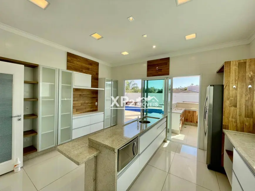 Casa de Condomínio com 3 quartos para alugar, 490m2 em Jardim Vila Paradiso, Indaiatuba - SP - imagem 5 Foto 5 de Casa de Condomínio com 3 quartos para alugar, 490m2 em Jardim Vila Paradiso, Indaiatuba - SP