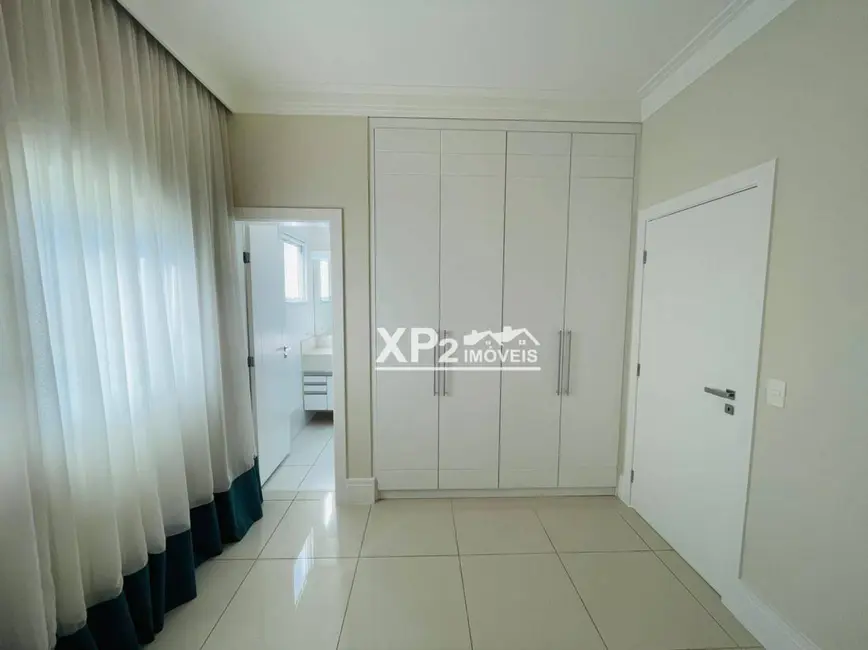 Casa de Condomínio com 3 quartos para alugar, 490m2 em Jardim Vila Paradiso, Indaiatuba - SP - imagem 9 Foto 9 de Casa de Condomínio com 3 quartos para alugar, 490m2 em Jardim Vila Paradiso, Indaiatuba - SP