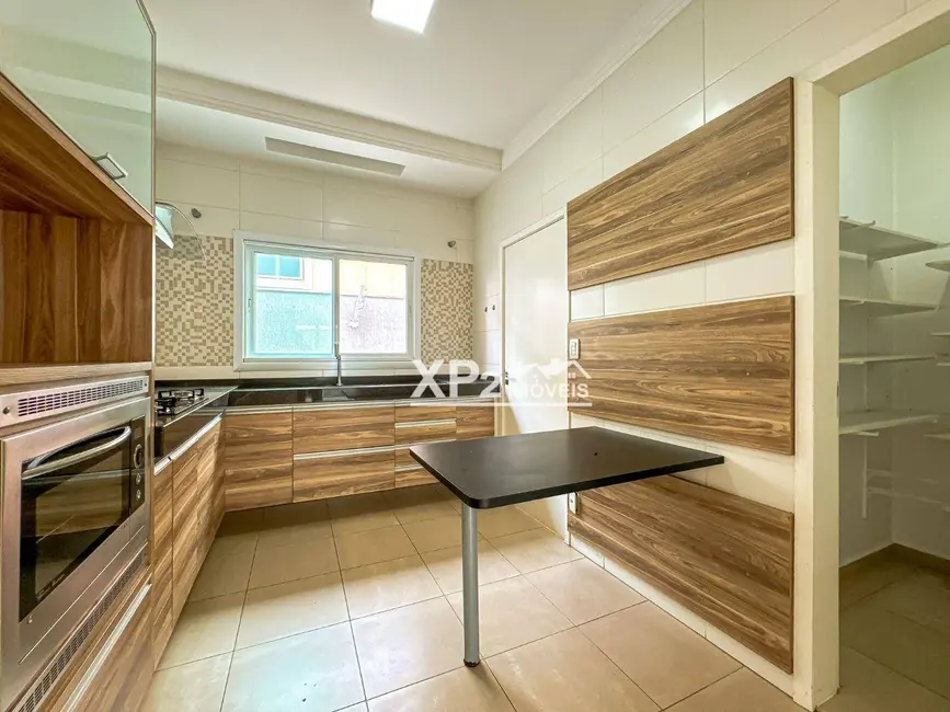 Casa de Condomínio com 3 quartos à venda, 300m2 em Jardim Portal dos Ipês, Indaiatuba - SP - imagem 5 Foto 5 de Casa de Condomínio com 3 quartos à venda, 300m2 em Jardim Portal dos Ipês, Indaiatuba - SP