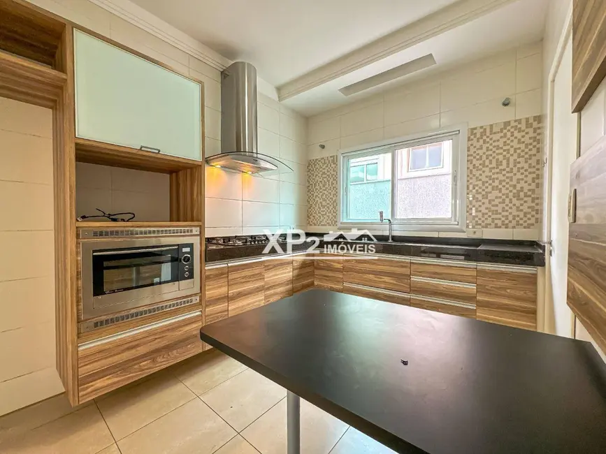 Casa de Condomínio com 3 quartos à venda, 300m2 em Jardim Portal dos Ipês, Indaiatuba - SP - imagem 6 Foto 6 de Casa de Condomínio com 3 quartos à venda, 300m2 em Jardim Portal dos Ipês, Indaiatuba - SP