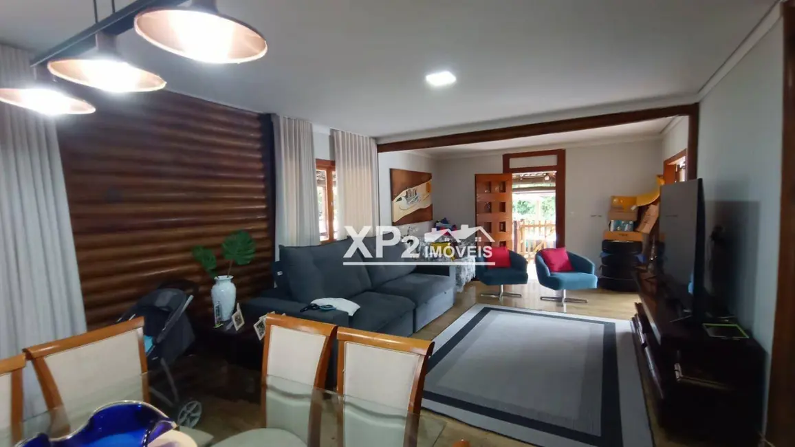 Chácara com 4 quartos à venda, 2800m2 em Colinas do Mosteiro de Itaici, Indaiatuba - SP - imagem 3 Foto 3 de Chácara com 4 quartos à venda, 2800m2 em Colinas do Mosteiro de Itaici, Indaiatuba - SP