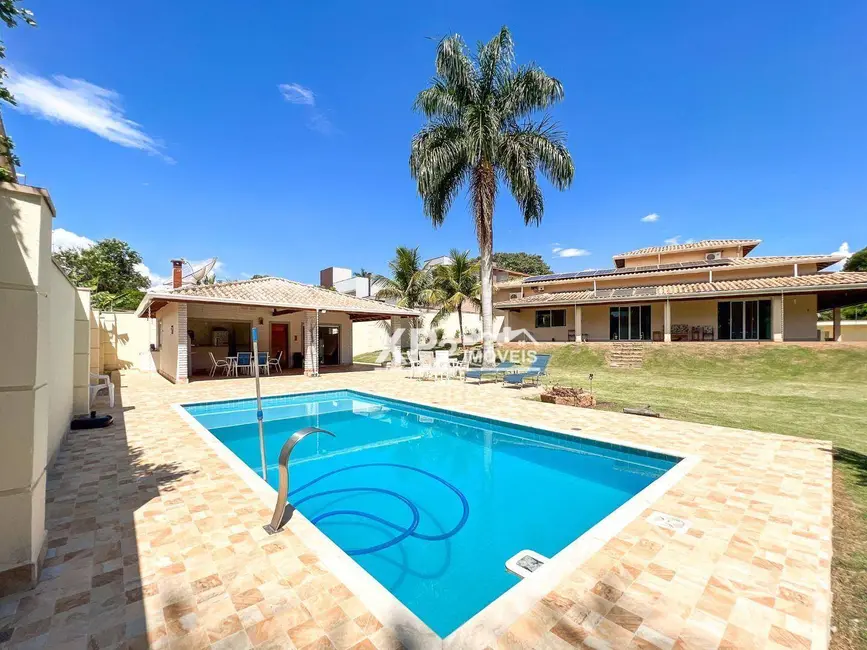 Foto 1 de Chácara com 3 quartos à venda e para alugar, 1551m2 em Terras de Itaici, Indaiatuba - SP