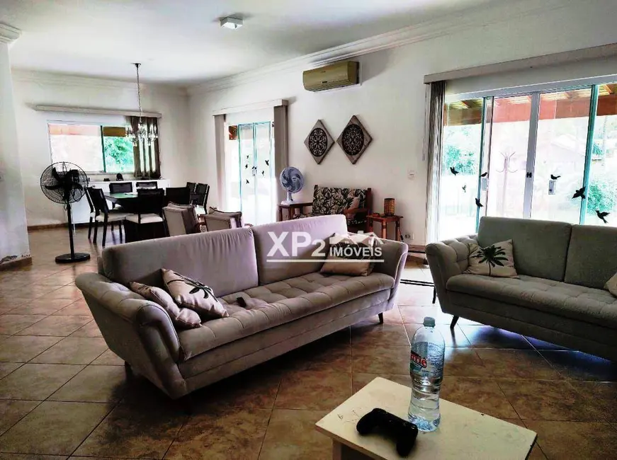 Chácara com 3 quartos à venda e para alugar, 1551m2 em Terras de Itaici, Indaiatuba - SP - imagem 8 Foto 8 de Chácara com 3 quartos à venda e para alugar, 1551m2 em Terras de Itaici, Indaiatuba - SP