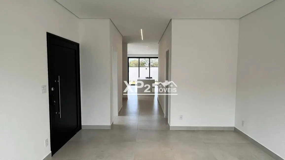 Foto 2 de Casa com 3 quartos à venda, 228m2 em Indaiatuba - SP