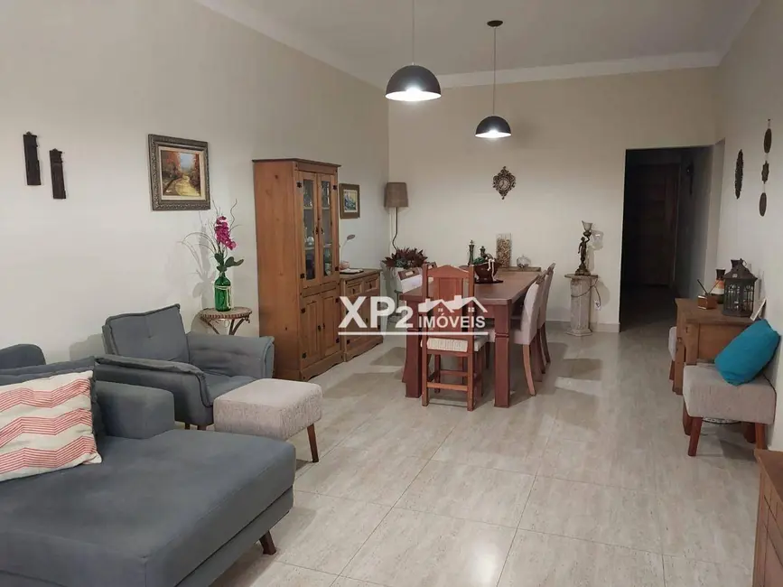 Casa com 3 quartos à venda, 250m2 em Jardim Europa II, Indaiatuba - SP - imagem 1 Foto 1 de Casa com 3 quartos à venda, 250m2 em Jardim Europa II, Indaiatuba - SP