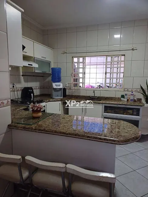 Foto 5 de Casa com 3 quartos à venda, 250m2 em Jardim Regina, Indaiatuba - SP