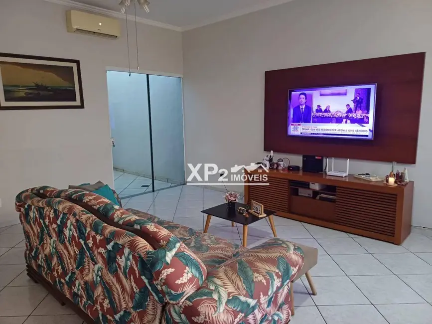 Foto 1 de Casa com 3 quartos à venda, 250m2 em Jardim Regina, Indaiatuba - SP