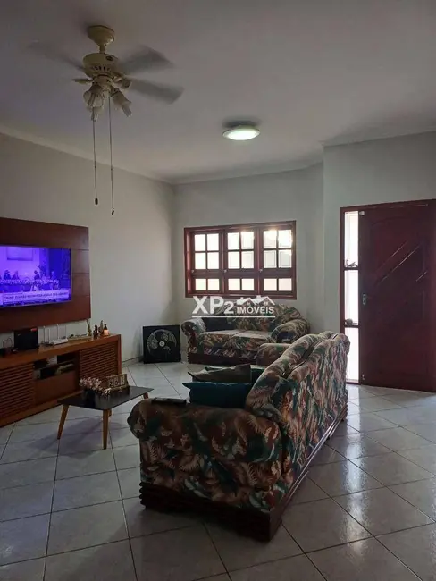 Foto 2 de Casa com 3 quartos à venda, 250m2 em Jardim Regina, Indaiatuba - SP