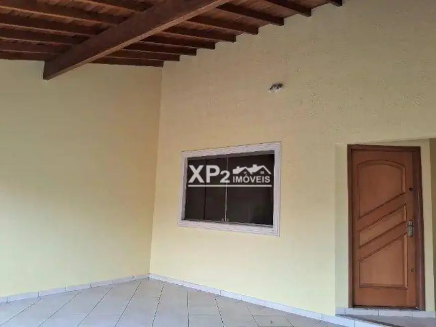 Casa com 3 quartos à venda, 150m2 em Parque São Lourenço, Indaiatuba - SP - imagem 2 Foto 2 de Casa com 3 quartos à venda, 150m2 em Parque São Lourenço, Indaiatuba - SP