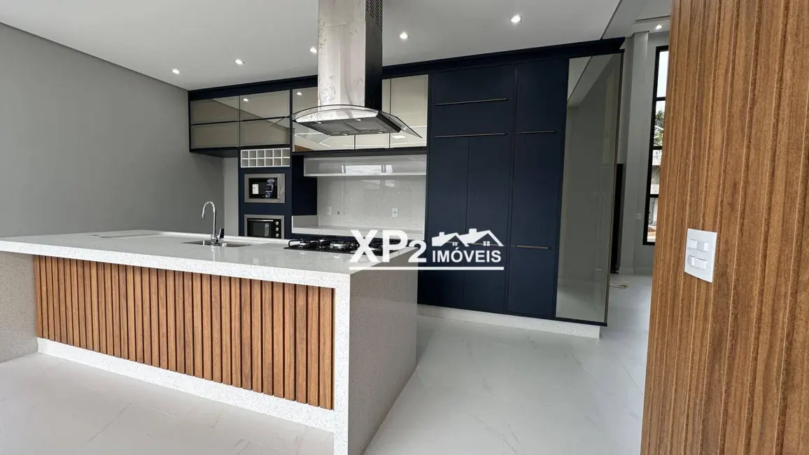 Foto 4 de Casa de Condomínio com 3 quartos à venda, 300m2 em Distrito Industrial João Narezzi, Indaiatuba - SP