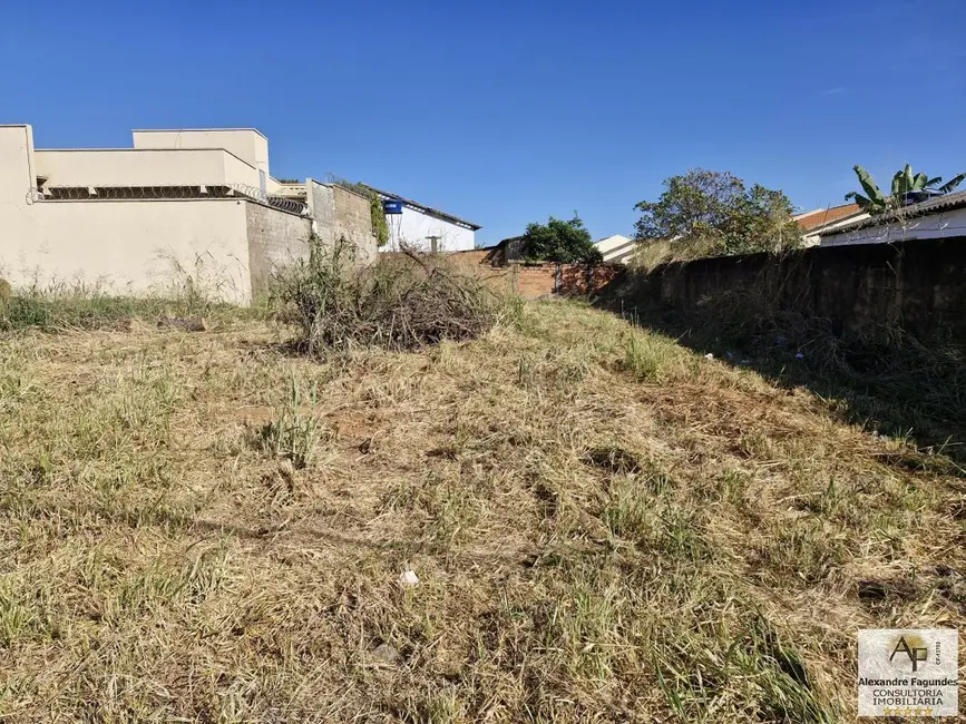 Foto 5 de Terreno / Lote à venda em Aparecida De Goiania - GO