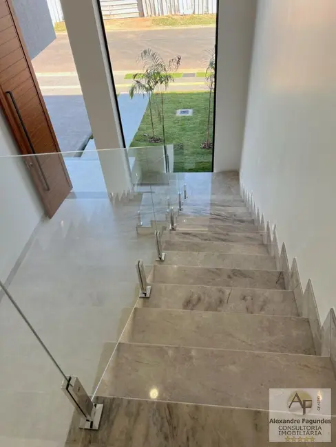 Foto 3 de Casa de Condomínio com 4 quartos à venda, 234m2 em Aparecida De Goiania - GO