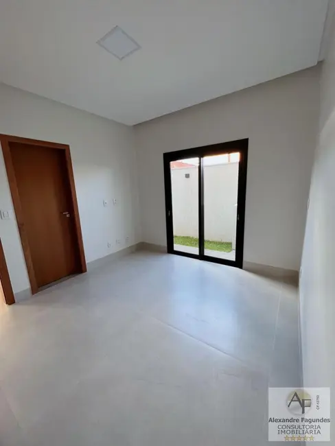 Foto 2 de Casa de Condomínio com 4 quartos à venda, 234m2 em Aparecida De Goiania - GO