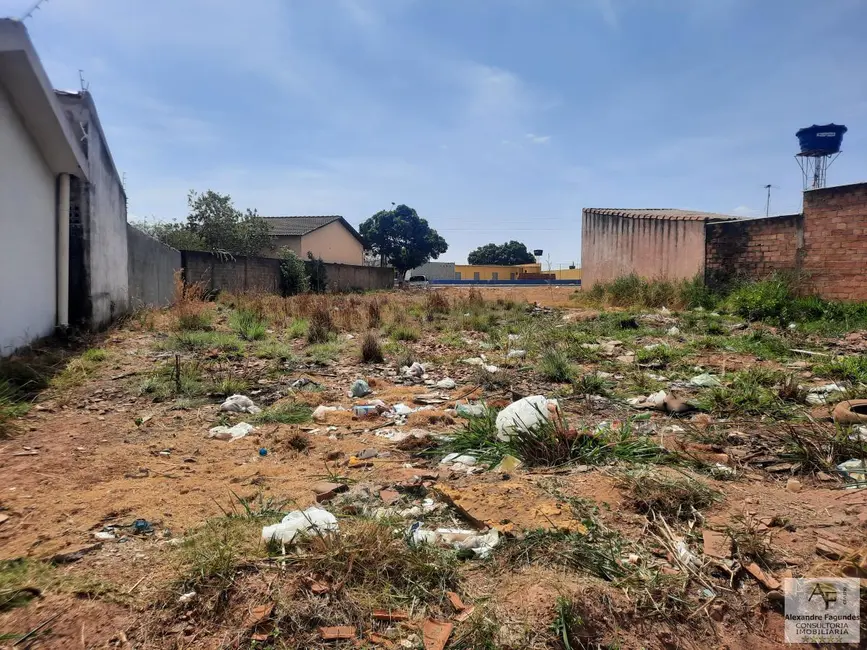 Foto 3 de Terreno / Lote à venda em Aparecida De Goiania - GO