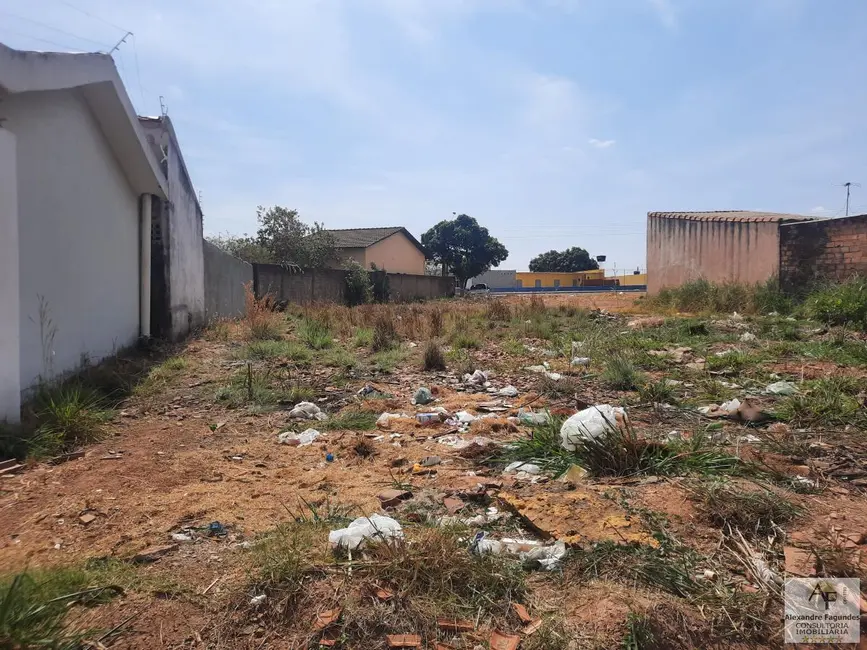 Foto 1 de Terreno / Lote à venda em Aparecida De Goiania - GO