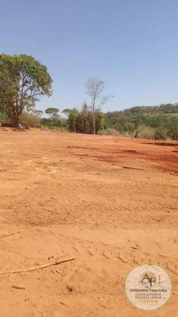 Foto 1 de Terreno / Lote à venda em Aparecida De Goiania - GO