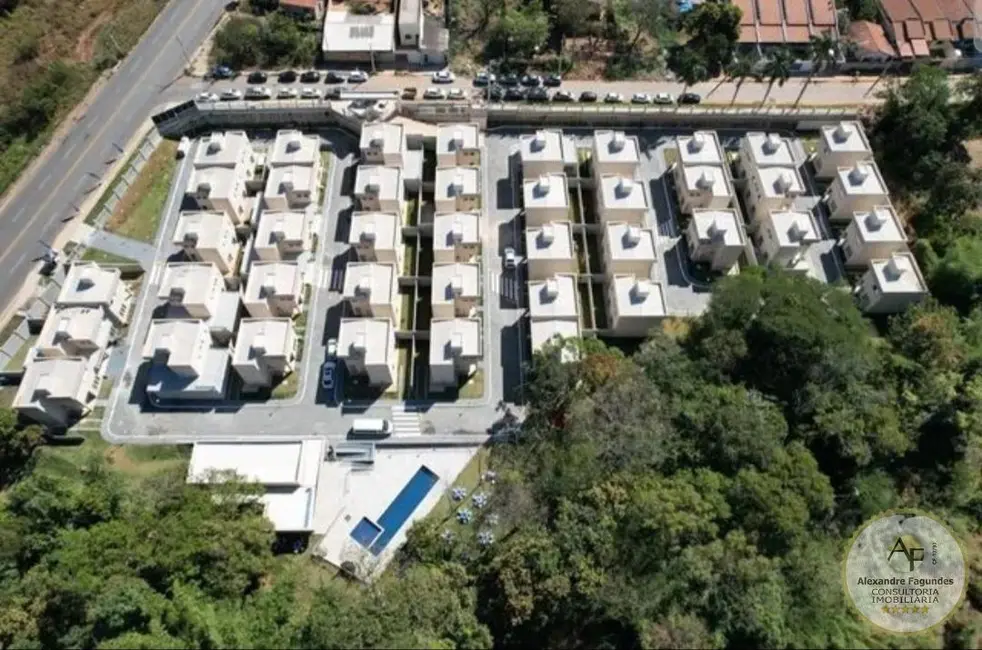 Casa de Condomínio com 3 quartos à venda, 100m2 em Aparecida De Goiania - GO - imagem 6 Foto 6 de Casa de Condomínio com 3 quartos à venda, 100m2 em Aparecida De Goiania - GO