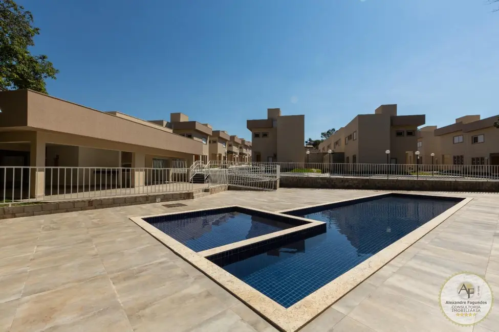 Casa de Condomínio com 3 quartos à venda, 100m2 em Aparecida De Goiania - GO - imagem 2 Foto 2 de Casa de Condomínio com 3 quartos à venda, 100m2 em Aparecida De Goiania - GO