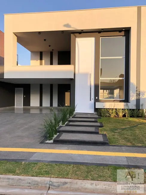 Foto 1 de Casa de Condomínio com 4 quartos à venda, 212m2 em Goiania - GO