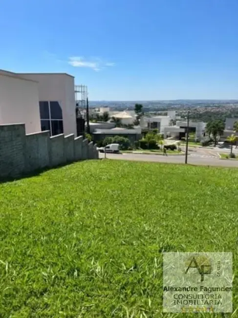 Foto 1 de Terreno / Lote à venda em Goiania - GO