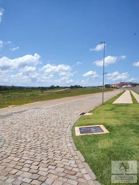 Foto 7 de Terreno / Lote à venda em Goiania - GO