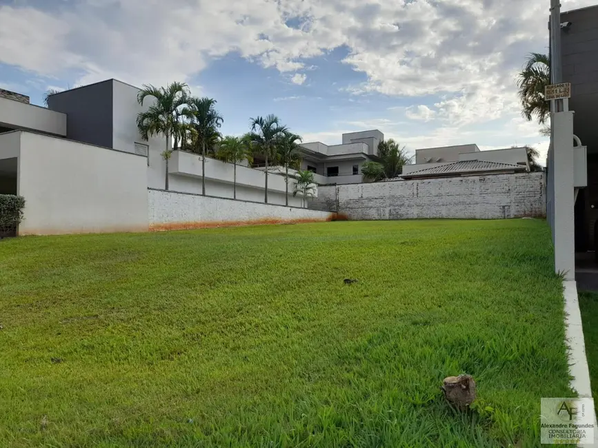Foto 2 de Terreno / Lote à venda em Goiania - GO