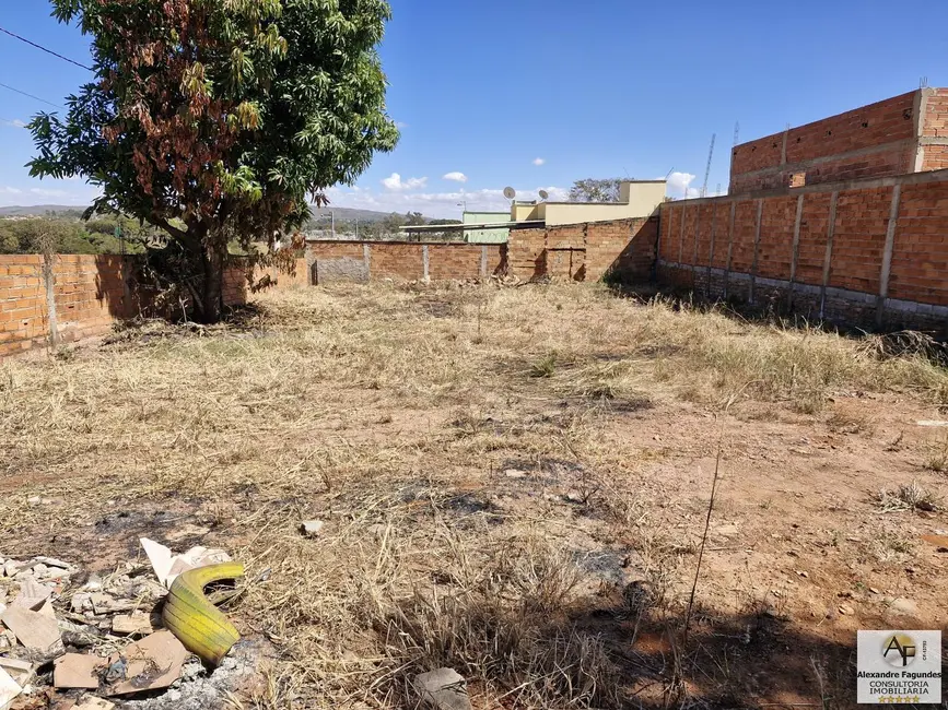 Foto 1 de Terreno / Lote à venda em Aparecida De Goiania - GO