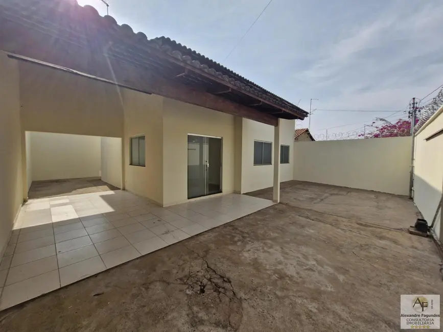 Foto 1 de Casa com 3 quartos à venda, 69m2 em Aparecida De Goiania - GO