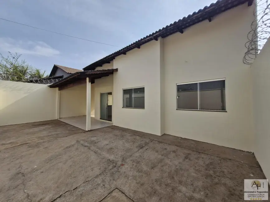 Foto 2 de Casa com 3 quartos à venda, 69m2 em Aparecida De Goiania - GO