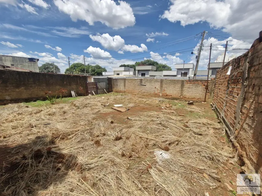 Foto 1 de Terreno / Lote à venda em Goiania - GO