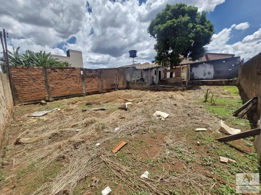 Foto 3 de Terreno / Lote à venda em Goiania - GO