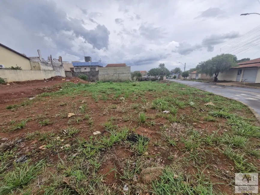 Foto 1 de Terreno / Lote à venda em Goiania - GO