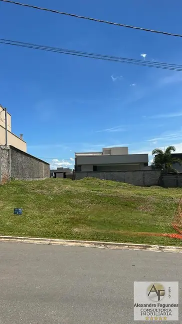 Foto 1 de Terreno / Lote à venda em Senador Canedo - GO